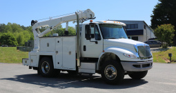 2015 International 4400, Cummins Diesel, Under CDL, Maintainer 10k 25′ Crane, Compressor, Drawers, 237k Miles