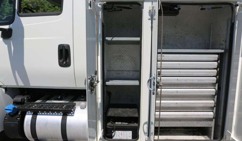 2015 International 4400, Cummins Diesel, Under CDL, Maintainer 10k 25′ Crane, Compressor, Drawers, 237k Miles full