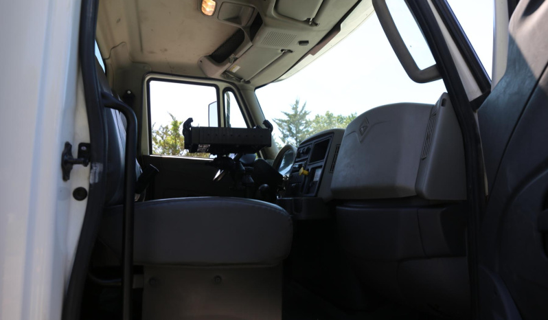 2015 International 4400, Cummins Diesel, Under CDL, Maintainer 10k 25′ Crane, Compressor, Drawers, 237k Miles full