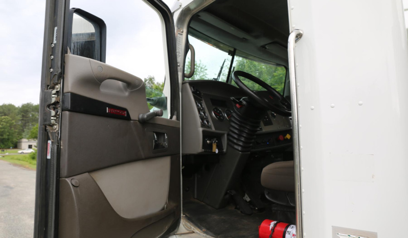 2018 Kenworth T370, PX9, 94k Miles, 3300 Hours, Summit 14′ Service Body, 10629 Crane, Mechanics Truck full