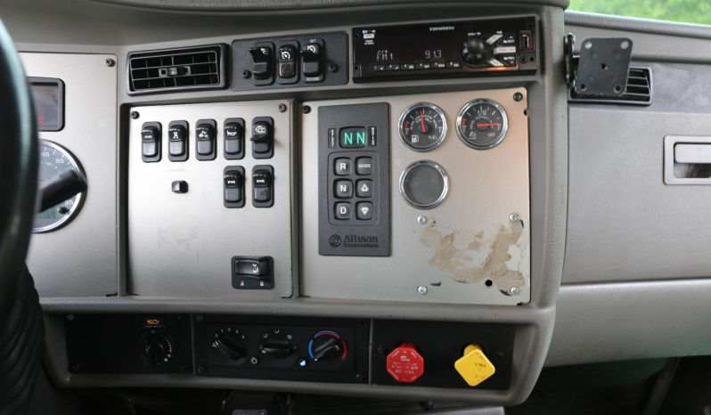 2018 Kenworth T370, PX9, 94k Miles, 3300 Hours, Summit 14′ Service Body, 10629 Crane, Mechanics Truck full