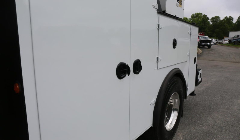 2010 Kenworth T370 Service Truck, 11′ IMT Dominator Bed, 6025 IMT Crane, Compressor, CTech Drawers, 8.3 PX8, 60k Miles and 5k Hours full