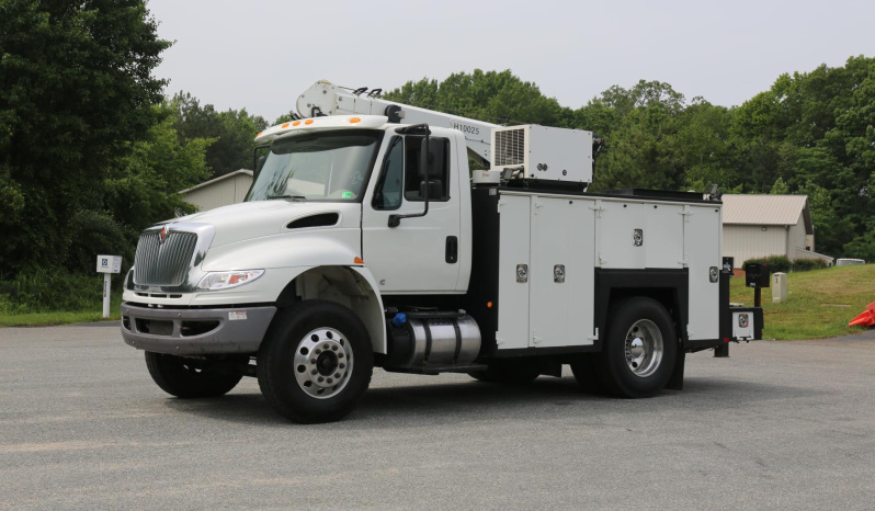 2017 International 4400, Cummins 6.7, Allison Auto, Under CDL, Maintainer 11′ Service Bed, 10,000 Crane, Compressor, Drawers full