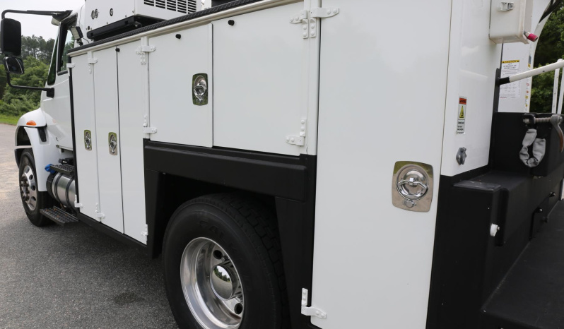 2017 International 4400, Cummins 6.7, Allison Auto, Under CDL, Maintainer 11′ Service Bed, 10,000 Crane, Compressor, Drawers full