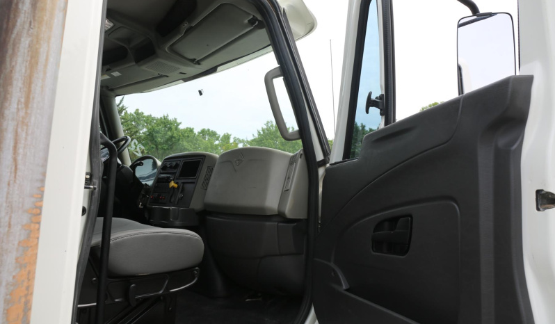 2017 International 4400, Cummins 6.7, Allison Auto, Under CDL, Maintainer 11′ Service Bed, 10,000 Crane, Compressor, Drawers full
