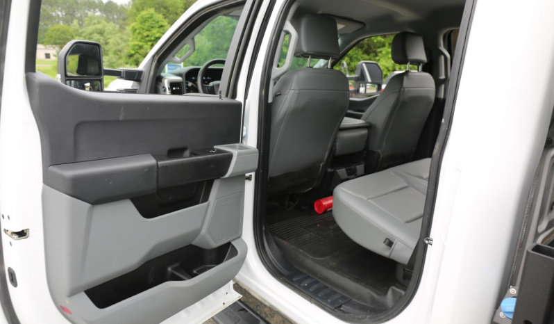 2023 Ford F-550, Crew Cab, 6.7 Diesel, 26k Miles. 4WD, IMT Dominator Service Body, 7500-22 Series Crane, Mechanics Truck full