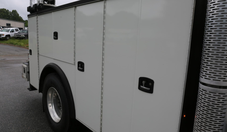 2019 International MV106, Extended Cab, Cummins Diesel, 12621 Crane, Air Ride, 160k Miles full
