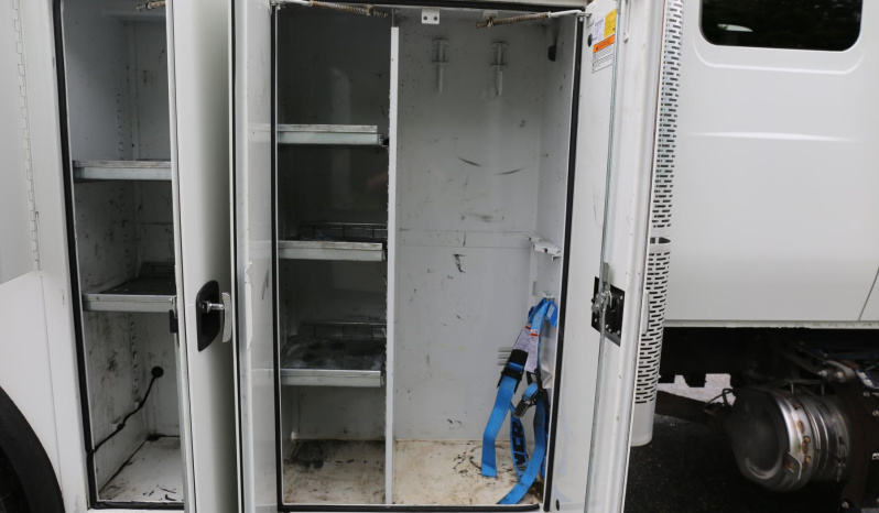 2019 International MV106, Extended Cab, Cummins Diesel, 12621 Crane, Air Ride, 160k Miles full
