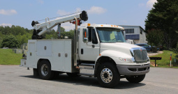 2018 International 4400, Under CDL, Cummins Diesel, Allison Auto, Air Ride Rear, STI 11′ Service Bed, Tiger 11k Crane
