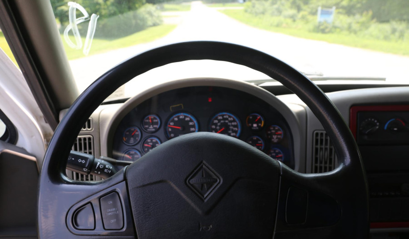 2018 International 4400, Under CDL, Cummins Diesel, Allison Auto, Air Ride Rear, STI 11′ Service Bed, Tiger 11k Crane full