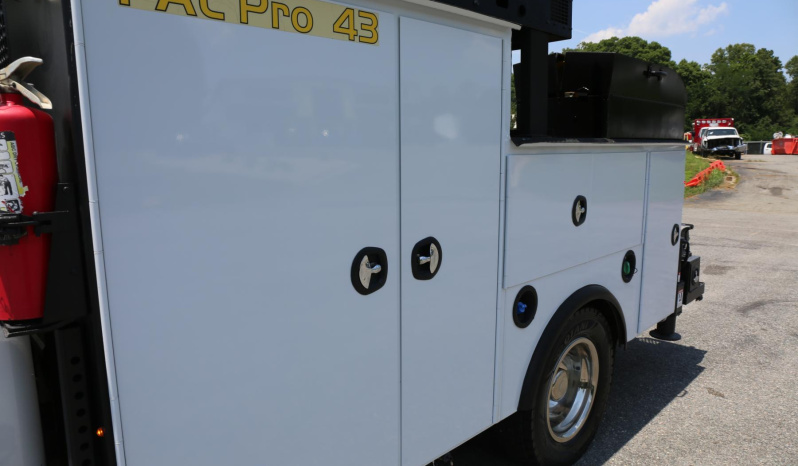 2016 Ford F550 Extended Cab Service Truck, Diesel, 4WD, Palfinger 8K Crane, Waste Tank, EnPak, 156k Miles full