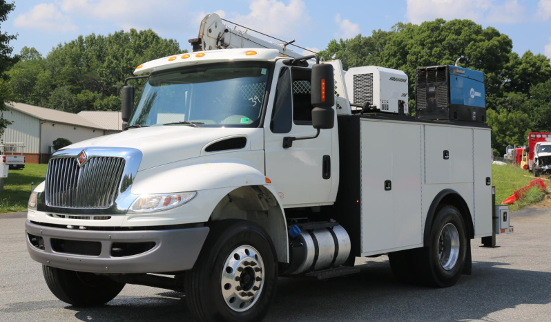 2018 International Mechanics Truck, Under CDL, Cummins Diesel, Air Ride Rear, Stellar 12621 Crane, Miller Welder, 151k Miles, 6k Hours full