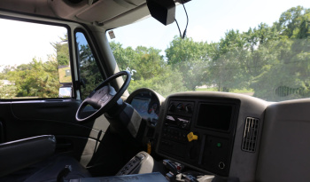 2018 International Mechanics Truck, Under CDL, Cummins Diesel, Air Ride Rear, Stellar 12621 Crane, Miller Welder, 151k Miles, 6k Hours full