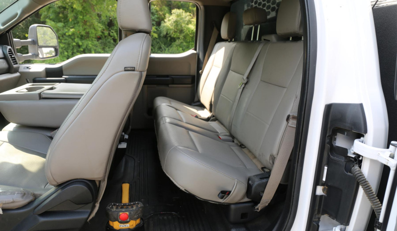 2019 F-550 Extended Cab, 4WD, Diesel, 11′ Knapheide Mechanics Bed, 7621 Stellar Crane, Hydraulic Compressor, Drawers, 175k Miles full
