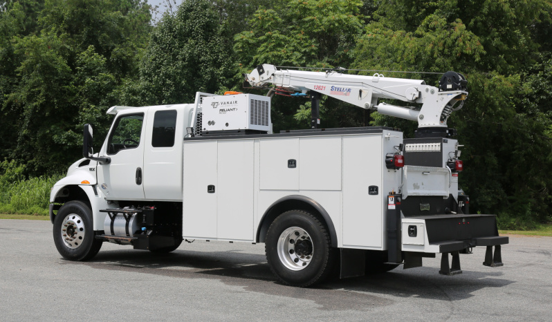 2019 International MV607 Extended Cab Service Truck, Cummins Diesel, Allison Auto, Air Ride, 170k Miles, Stellar 12621 Crane full