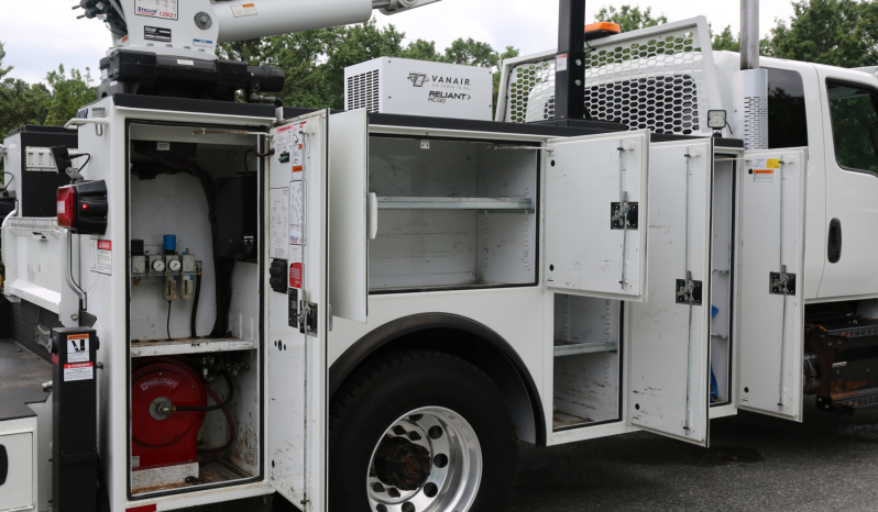 2019 International MV607 Extended Cab Service Truck, Cummins Diesel, Allison Auto, Air Ride, 170k Miles, Stellar 12621 Crane full