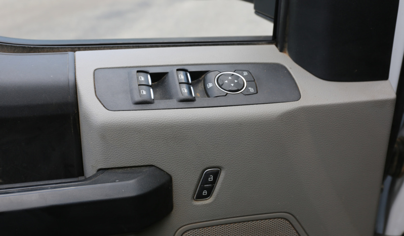 2020 Ford F-550 Extended Cab Service Truck, 4WD, Diesel, 11′ PalPro20 Mechanics Body, 4016 Palfinger Crane, 110k Miles full
