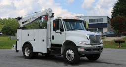2018 International 4400 Service Truck, 6.7 Cummins, Under CDL, Air Ride, Stellar 12621 Crane, 255k Miles