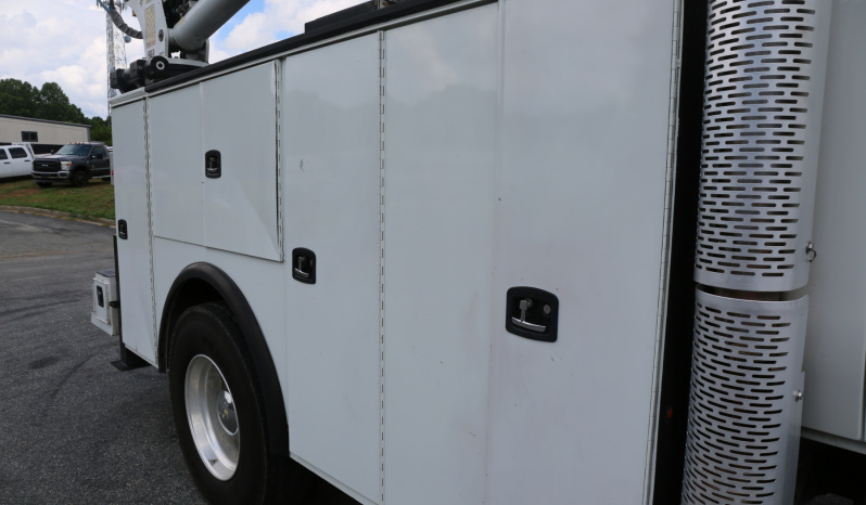 2018 International 4400 Service Truck, 6.7 Cummins, Under CDL, Air Ride, Stellar 12621 Crane, 255k Miles full