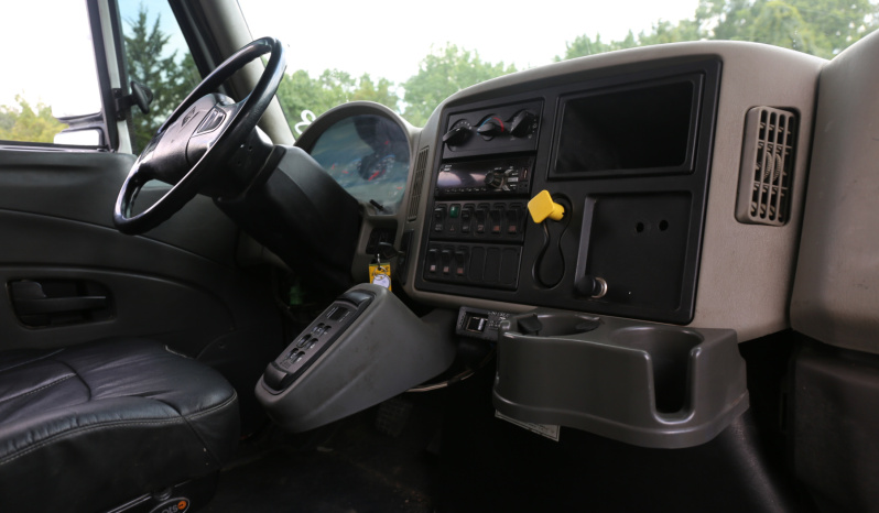 2018 International 4400 Service Truck, 6.7 Cummins, Under CDL, Air Ride, Stellar 12621 Crane, 255k Miles full