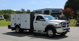 2018 Ram 5500 Cummins Diesel, 97k Miles, 4WD, Summit Lube Body, 4 120G Tanks, 11′ Bed