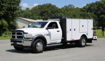 2018 Ram 5500 Cummins Diesel, 97k Miles, 4WD, Summit Lube Body, 4 120G Tanks, 11′ Bed full