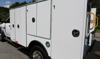 2018 Ram 5500 Cummins Diesel, 97k Miles, 4WD, Summit Lube Body, 4 120G Tanks, 11′ Bed full