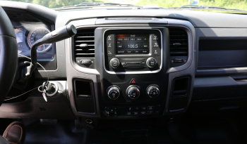 2018 Ram 5500 Cummins Diesel, 97k Miles, 4WD, Summit Lube Body, 4 120G Tanks, 11′ Bed full