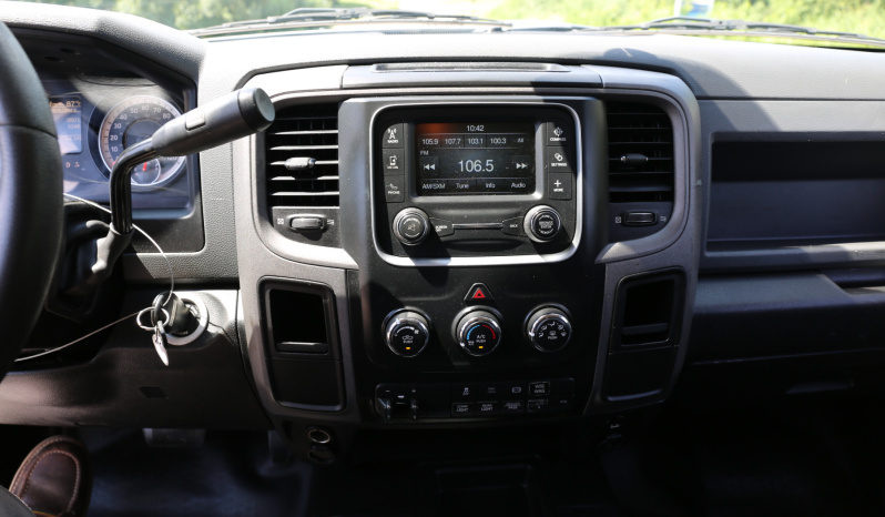 2018 Ram 5500 Cummins Diesel, 97k Miles, 4WD, Summit Lube Body, 4 120G Tanks, 11′ Bed full