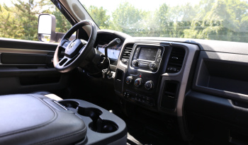2018 Ram 5500 Cummins Diesel, 97k Miles, 4WD, Summit Lube Body, 4 120G Tanks, 11′ Bed full