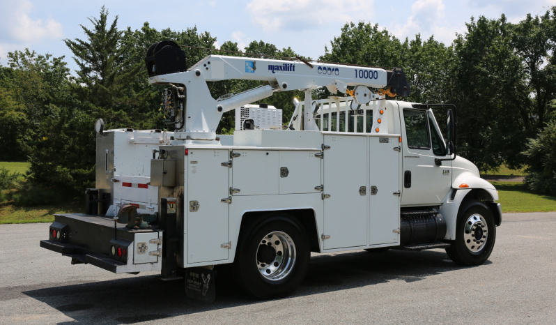 2006 International 4400, DT466, Eaton 10spd, 11′ Brutus Service Body, Maxilift 10,000 Crane, Compressor, Waste Tank, Drawers full