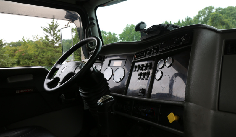 2017 Kenworth T370 Mechanics Truck, Paccar PX9 Diesel, TMAX 14′ Bed, Stellar 12630 Crane, 119k Miles, Eaton 8LL full
