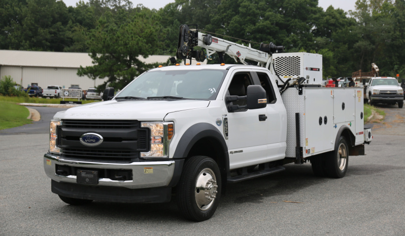 2018 Ford F-550 Extended Cab Service Truck, IMT Dominator Bed, 7500-22 Crane, Drawers, Product Tanks, Compressor, 214k Miles, 4×4, Diesel full