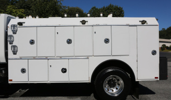 2013 International 7400 4×4 Lube Service Truck, Summit Lube Body, 140k Miles full