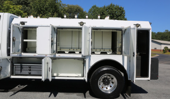 2013 International 7400 4×4 Lube Service Truck, Summit Lube Body, 140k Miles full