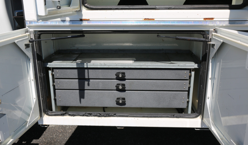 2013 International 7400 4×4 Lube Service Truck, Summit Lube Body, 140k Miles full