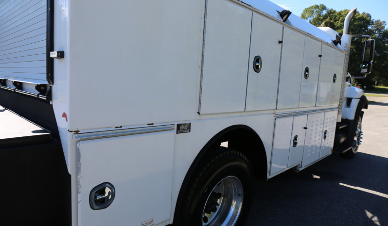 2013 International 7400 4×4 Lube Service Truck, Summit Lube Body, 140k Miles full