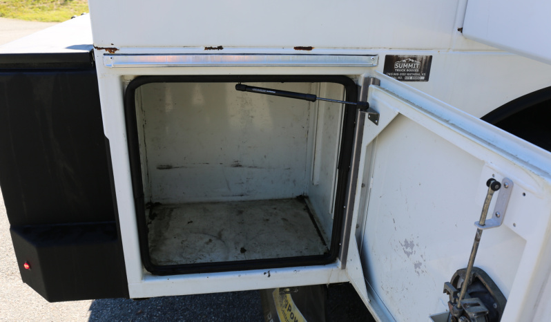 2013 International 7400 4×4 Lube Service Truck, Summit Lube Body, 140k Miles full