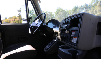 2013 International 7400 4×4 Lube Service Truck, Summit Lube Body, 140k Miles full