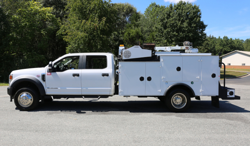 2022 Ford F-550 Service Truck, Crew Cab, IMT 11′ Bed, Three Section Product Tank, Welder, Compressor, 3200 IMT Crane, 4×4, 32k Miles full