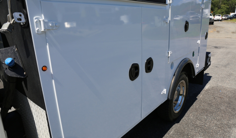 2022 Ford F-550 Service Truck, Crew Cab, IMT 11′ Bed, Three Section Product Tank, Welder, Compressor, 3200 IMT Crane, 4×4, 32k Miles full