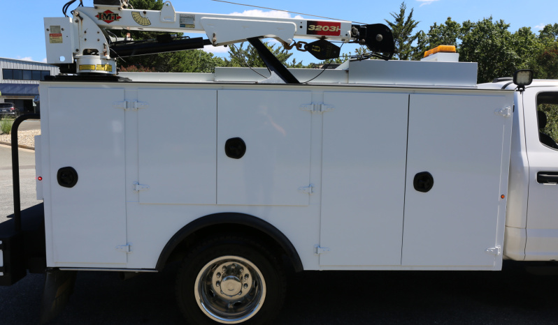 2022 Ford F-550 Service Truck, Crew Cab, IMT 11′ Bed, Three Section Product Tank, Welder, Compressor, 3200 IMT Crane, 4×4, 32k Miles full