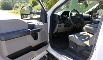 2022 Ford F-550 Service Truck, Crew Cab, IMT 11′ Bed, Three Section Product Tank, Welder, Compressor, 3200 IMT Crane, 4×4, 32k Miles full