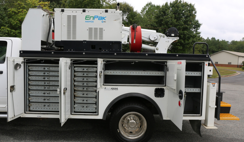 2018 Ram 5500, 4×4, 102k Miles, EnPak, Cummins Diesel, Stellar 7630 Crane, 11′ Adkins Service Body, Waste Oil Tank, Drawers full