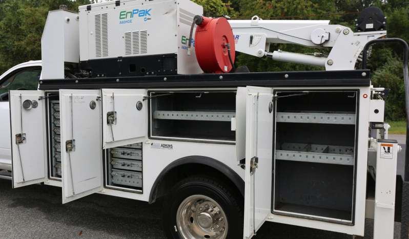 2018 Ram 5500, 4×4, 102k Miles, EnPak, Cummins Diesel, Stellar 7630 Crane, 11′ Adkins Service Body, Waste Oil Tank, Drawers full