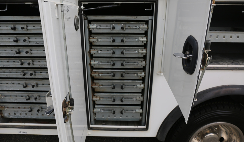 2018 Ram 5500, 4×4, 102k Miles, EnPak, Cummins Diesel, Stellar 7630 Crane, 11′ Adkins Service Body, Waste Oil Tank, Drawers full