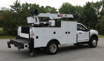 2024 Ford F600, 6.7 Diesel, 4WD, 4500 Miles, 1 Owner, IMT Dominator Bed, 7500# Crane, Hydraulic Compressor, Drawers full