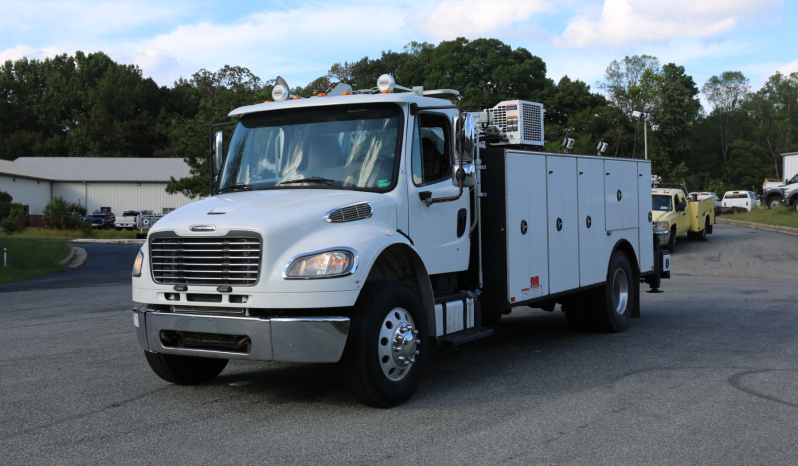 2016 Freightliner M2 Mechanics Truck, 8.9 Cummins ISL, 16′ Summit Service Body, 12629 Crane, Drawers, Compressor, 200k Miles, 10k Hours full