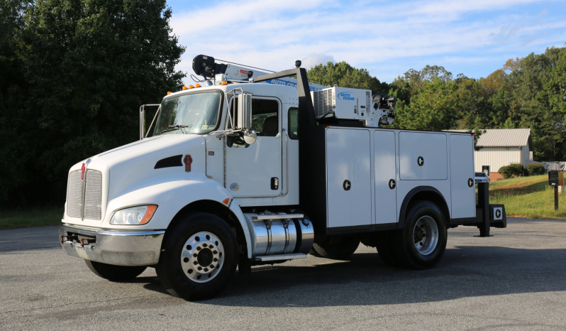 2016 Kenworth T270 Mechanics Truck, Under CDL, Air Ride Rear, PX7 Diesel, Allison Auto, 286k Miles, 10k Crane full