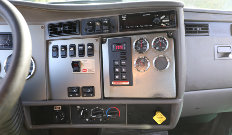 2016 Kenworth T270 Mechanics Truck, Under CDL, Air Ride Rear, PX7 Diesel, Allison Auto, 286k Miles, 10k Crane full